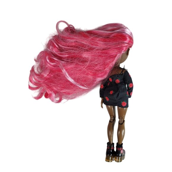 Rainbow High Daria Roselyn Doll Series 3 Original Clothing Pink Hair 11 PCS MGA - Picture 6 of 10